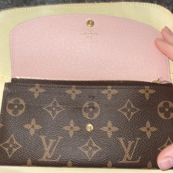 Louis Vuitton wallet - Picture 2 of 8